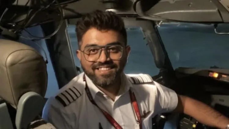 NZ-trained pilot stabbed on Israel-bound flight speaks out for first time