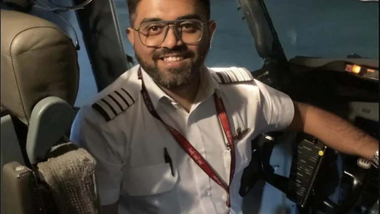 Captain fought off axe-wielding co-pilot as plane plunged 16,000 feet