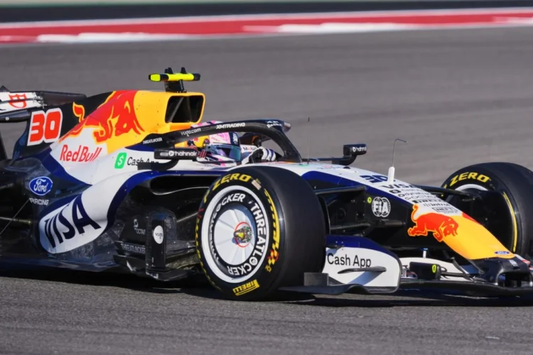 Lawson a no-show in Q3, will start race in ninth after teammate’s penalty