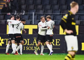 11 second-half goals spark one of football’s craziest finishes