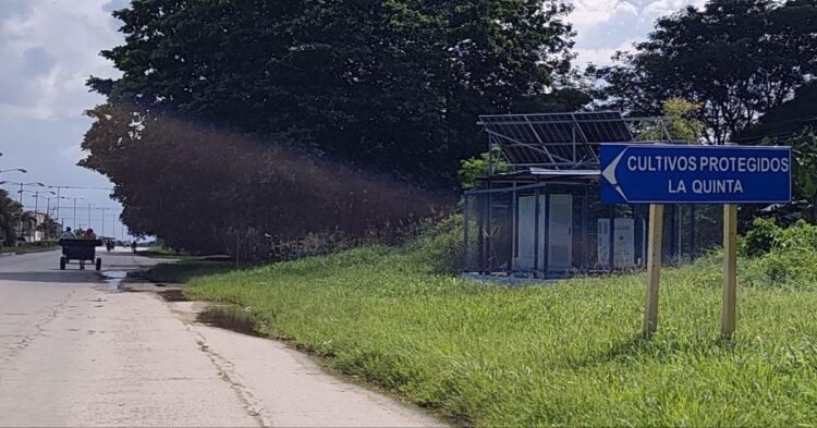 Photo of the day: An Etecsa solar panel is stolen in Sancti Spíritus