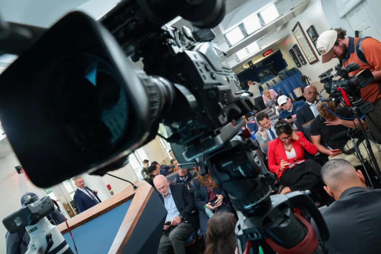 DOJ investigating five TV networks over White House pool coverage
