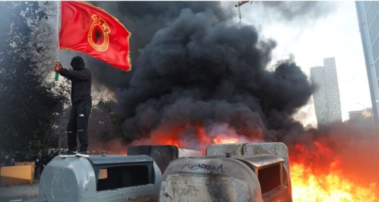 The OVL of the KLA condemns the misuse of the KLA flag in acts of vandalism in Tirana