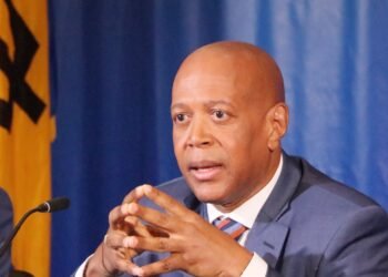 Barbados better placed to withstand economic risks, says Greenidge