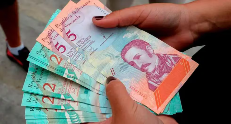 How much is the dollar worth in Venezuela today, October 13? Check the official rate published by the BCV