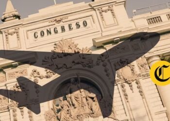 Who are the congressmen who traveled to China during the representation week and what is their agenda?