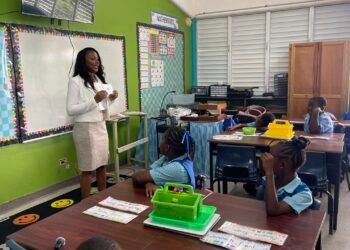 Literacy coaches train to track pupils’ reading progress