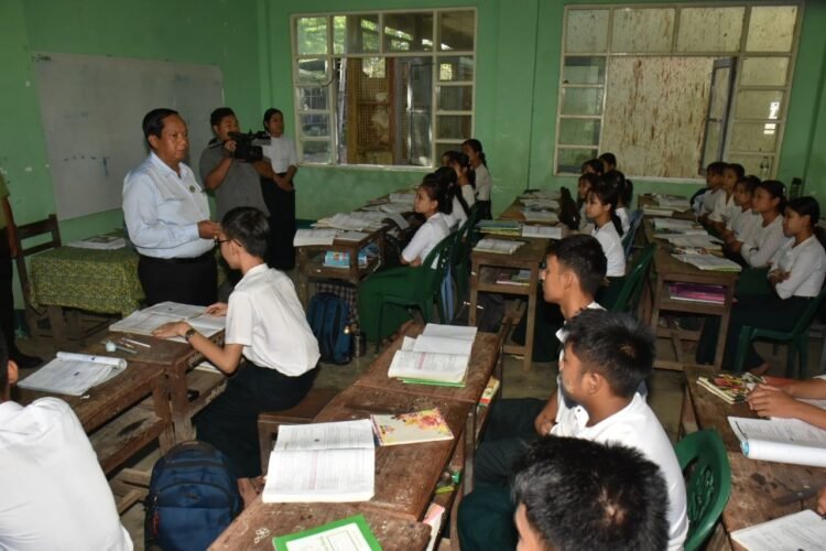 Schools reopen in Laymyethna as floodwaters recede