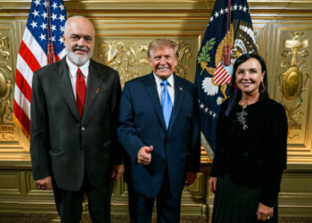 Rama takes out the photo with Donald Trump: Since I couldn’t meet him… – Shqip.com