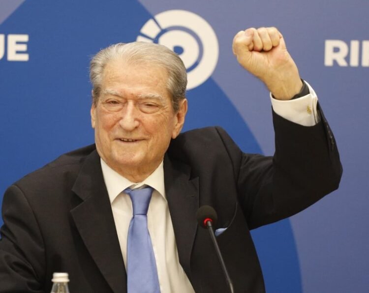 Berisha attacks the “Flamingos” protest: The microphone band was captured by Rama and Balluku. Arlind Qori’s people terrorized Tirana every night with the communist coup – Shqip.com