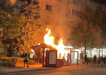 Calls for violence, terrorist threats, attacks on businesses and extortion through GoFundMe, the network of people who violated the student protest (NAMES) is revealed – Shqip.com