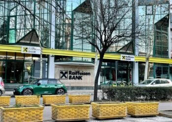“Smishing” attacks in Albania: Raiffeisen alerts customers to fraudulent messages that steal bank data – Shqip.com