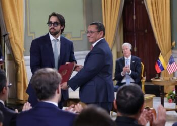 Venezuelan managed to win an oil block from PDVSA