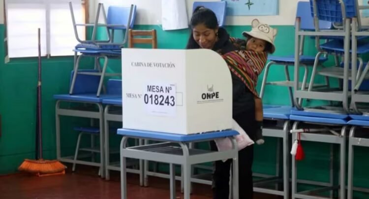 Puno: Two candidates for mayor of Conima tie in votes and will define the winner by draw Regional and Municipal Elections 2026 Moho ERM 2026