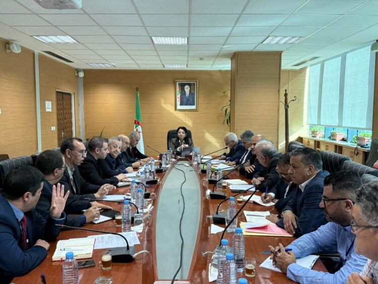 The Minister of Internal Trade meets with oil and sugar producers – Al-Shorouk Online