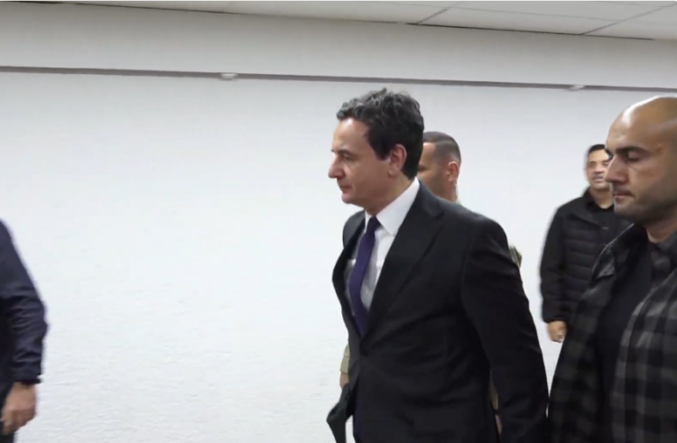 The ultimatum for Svechla and Gërvallen at 18:00, Kurti does not indicate whether there will be dismissals in the case of Arlinda Zekaj