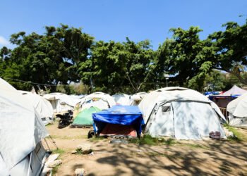 GNB prevented a journalist from reporting on the situation of affected families on the Caraballeda golf course