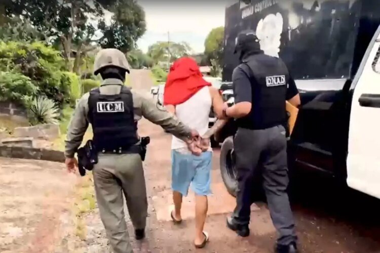 Weapons, ammunition and alleged drugs are seized during an operation in Colón and Panama Oeste