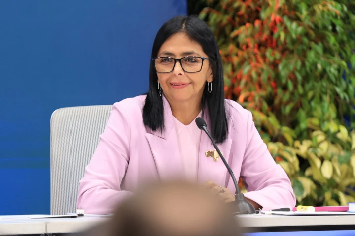 Delcy Rodríguez eliminates the mandatory nature of tax machines and announces tax reform