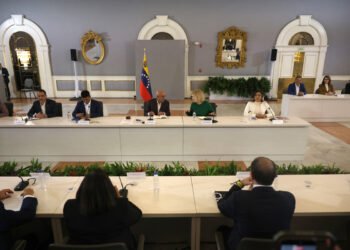The US defends negotiations between Chavismo and the opposition despite the absence of María Corina Machado