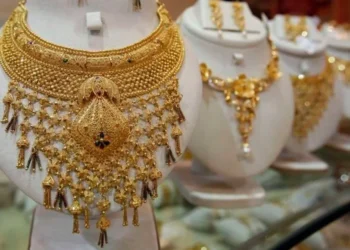 An ounce of gold sells for $4180
