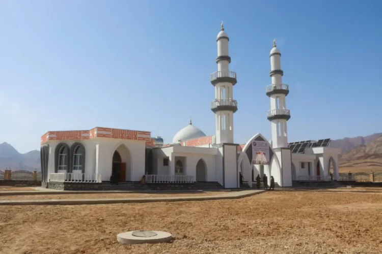A mosque was built in Farah at a cost of 32 million Afghanis