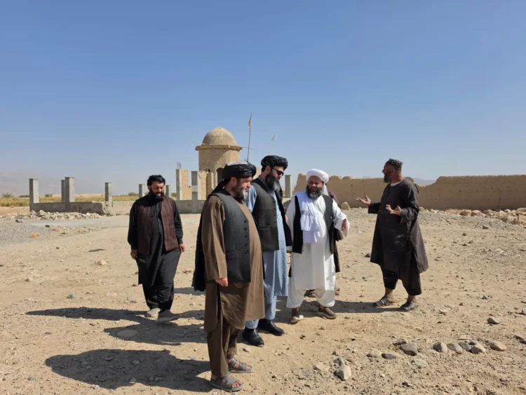 The Minister of Culture and Art visited the tombs of Mewand Martyrs and Malalai Mewandi