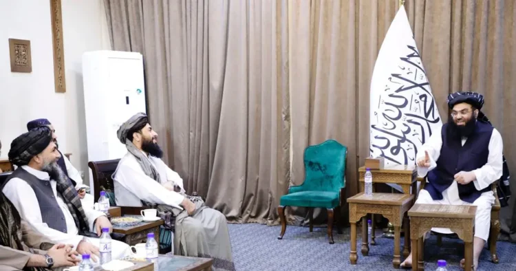 The Minister of Refugee Affairs met with the governors of Kabul and Balkh