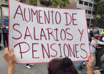 Workers marched and delivered signatures that they had planned to register