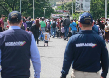 A Venezuelan soldier linked to Chavismo and required by Interpol is detained at the border