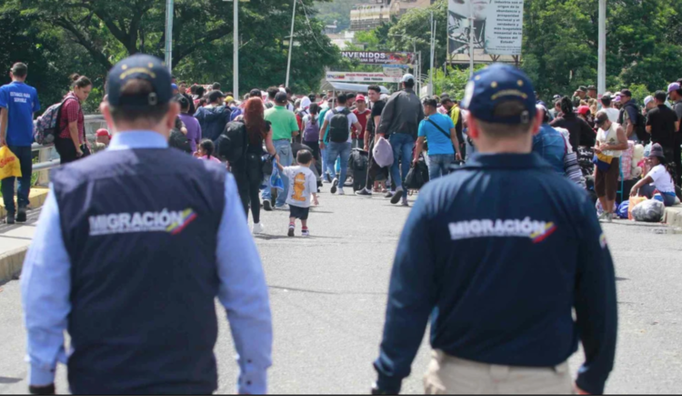 A Venezuelan soldier linked to Chavismo and required by Interpol is detained at the border